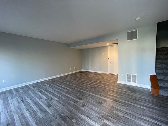 3rd image of 5914 Winberry Creek Dr