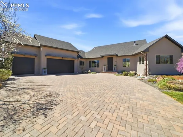 1529 Lynn Meadows Dr, Pueblo, CO 81005