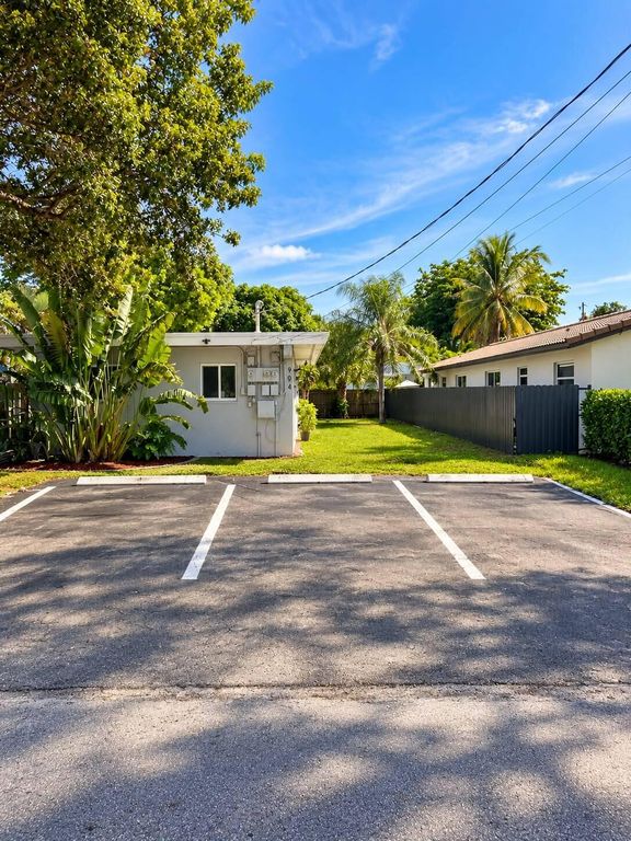 904 NE 12th Ave #3, Pompano Beach