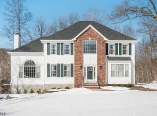 19 Cottonwood Trl, Sparta, NJ 07871