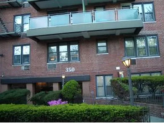 Sold by Advisors Realty Inc | media 1