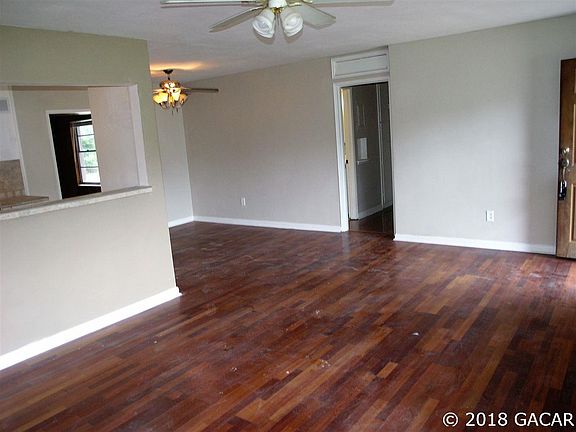 3rd image of 1506 NE 14th St