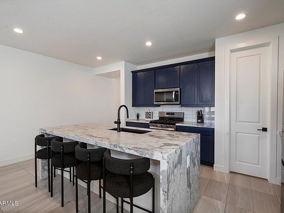 4th image of 10694 N McKinney Street