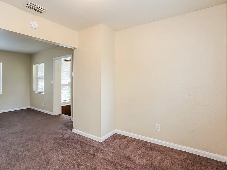 7812 Denham Rd E — Photo 7