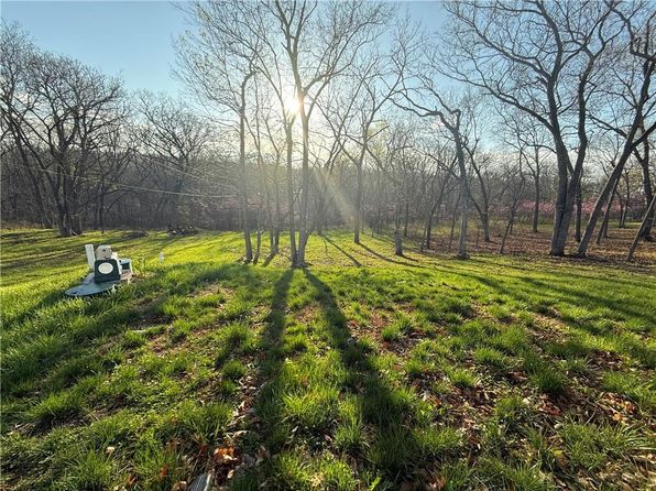 2017 Lake Viking Ter, Gallatin, MO 64640