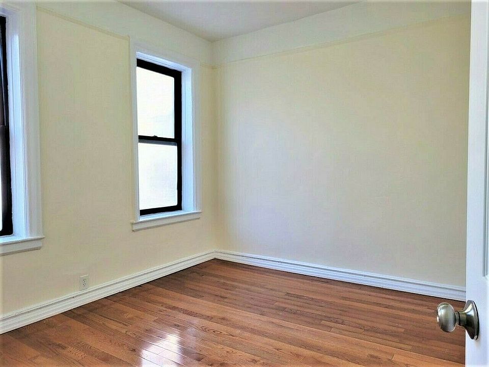 1st image of 2541 Aqueduct Ave W #E4