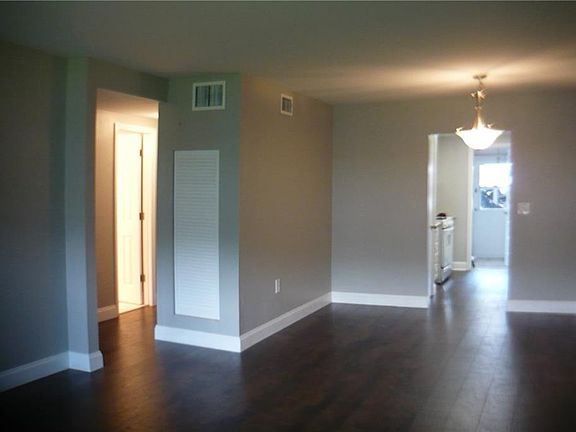 2nd image of 5876 21st St N APT 6