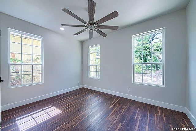 823 W French Pl — Photo 12