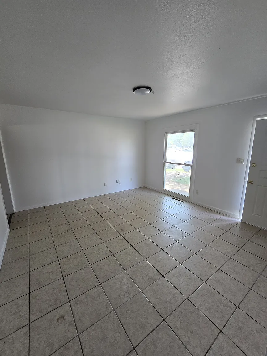 5312 Elmira Dr photo 1