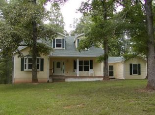 1852 Julie Hollow Rd, Young Harris, GA 30582