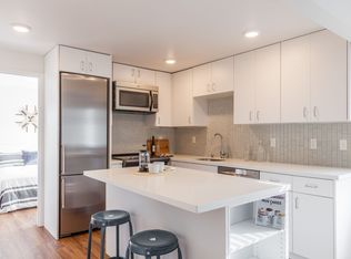 215 Boston St APT 306, Seattle, WA 98109