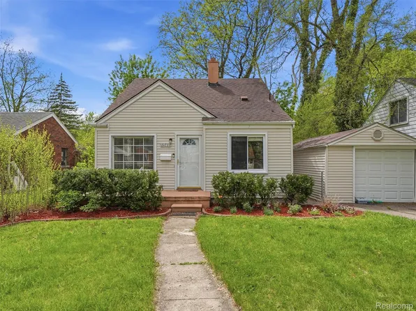 24721 Ridgedale St, Oak Park, MI 48237
