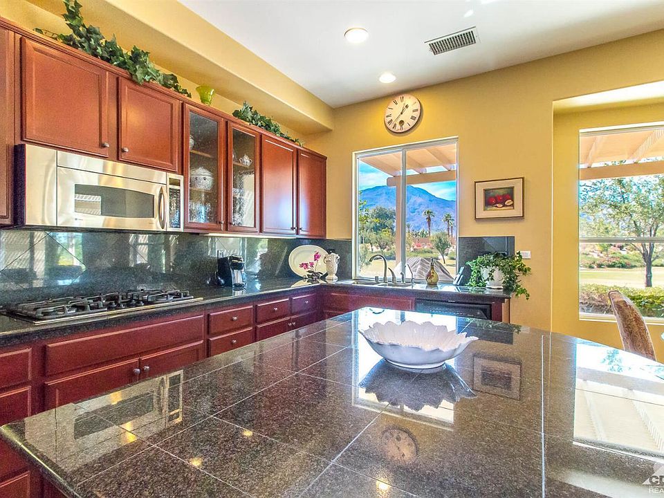 2nd image of 60211 Poinsettia Pl