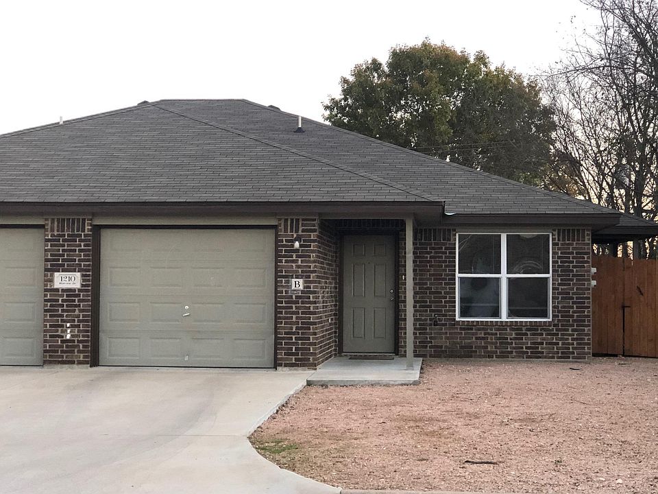 1st image of 1210B Westview Dr