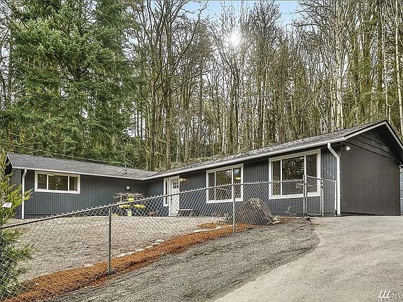 2nd image of 15411 SE Newport Way