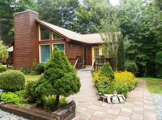 306 Fox Trl, Blue Ridge, GA 30513