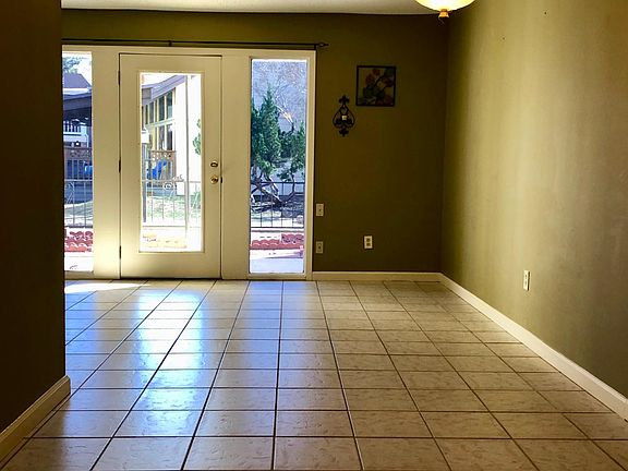 2nd image of 2501 Gulf Ave