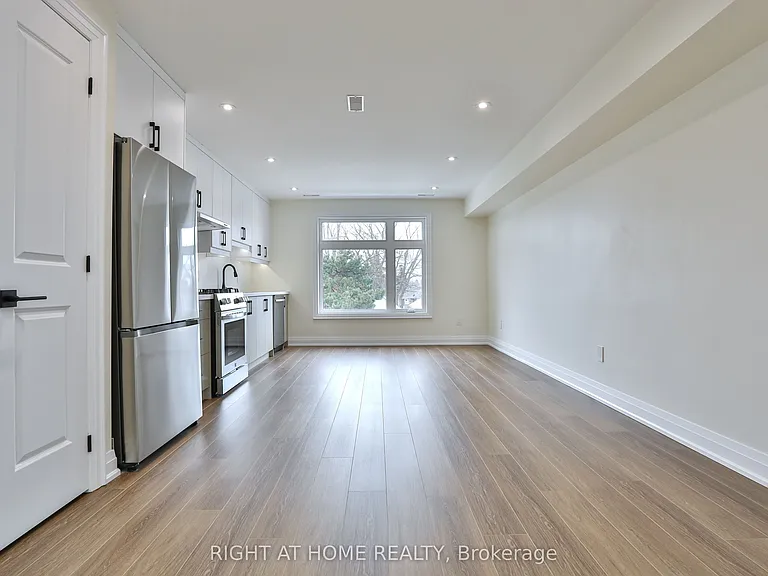 39 15th St #3 — Photo 5