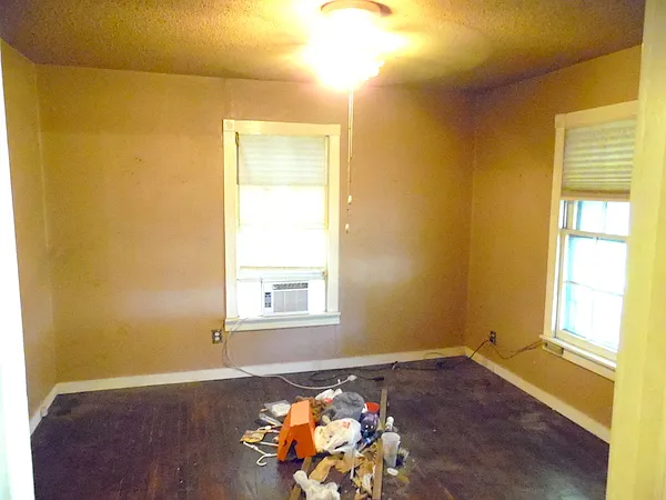 3220 NW Loraine St — Photo 6
