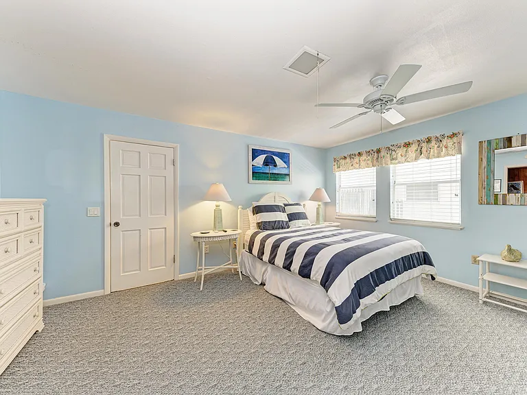 102 Palmetto Ave — Photo 22