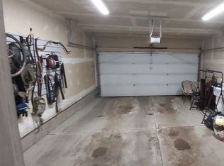 1816 Rutherford Rd SW #3, Edmonton, AB T6W 2K6