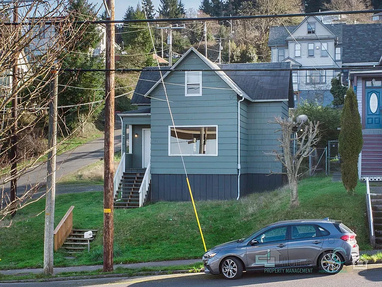 301 Alameda Ave — Photo 4