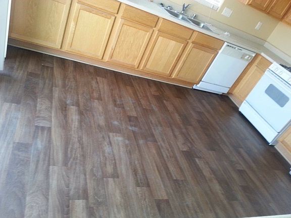 3rd image of 721 Brown Breeches Ave