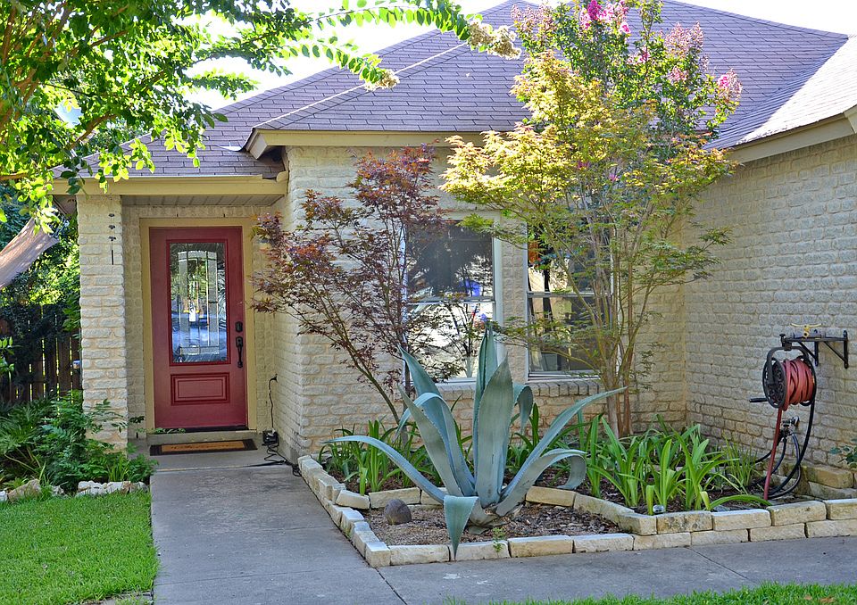 1st image of 2616 Glen Field Dr
