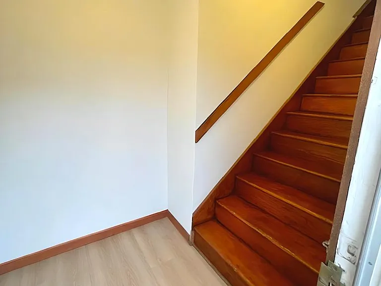 1046 S Berendo St — Photo 11