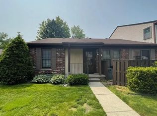 39561 Old Dominion Dr, Clinton Township, MI 48038