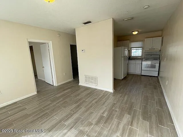 708 S Wilson Ave #C — Photo 4