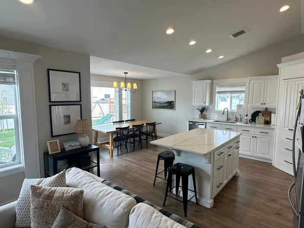 5226 S Thatcher Ave, Idaho Falls, ID 83404