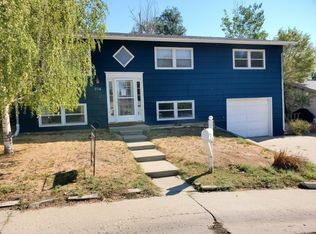 104 Judy Lee Ave, Thermopolis, WY 82443
