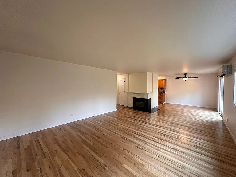 2045 Fairway Loop — Photo 4