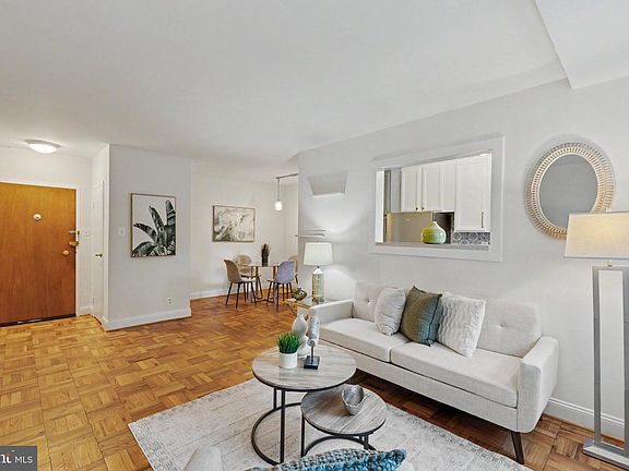 5th image of 4200 Cathedral Ave NW APT 403