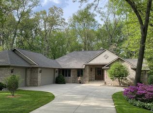 5596 Saddle Club Dr, Kalamazoo, MI 49009