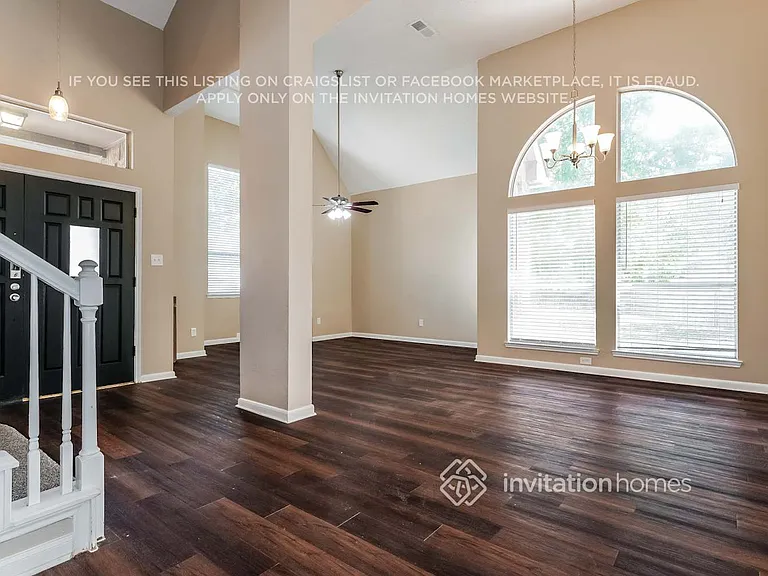 553 Mercer St — Photo 8