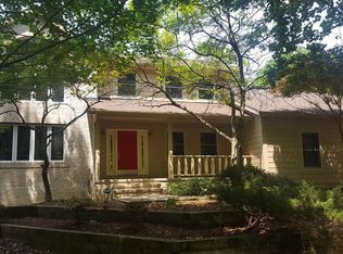 9753 Knightsbridge Ln, Concord Township, OH 44060