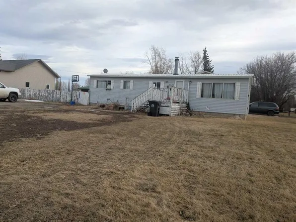 208 E North St #400, Raymond, AB T0K 2S0