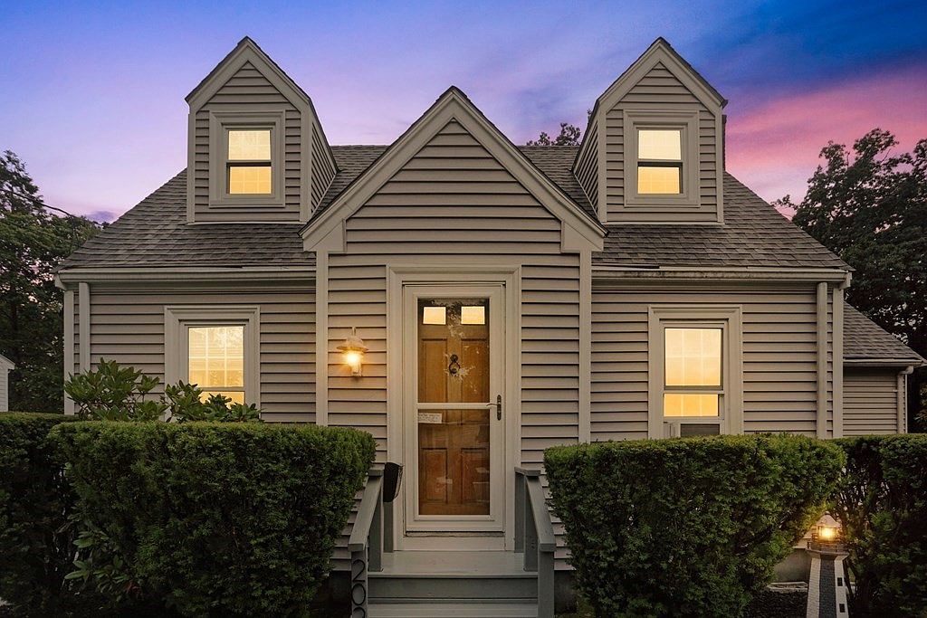 202 Hillberg Ave, Brockton, MA 02301 Zillow