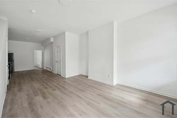 4241 Mantua Ave — Photo 7