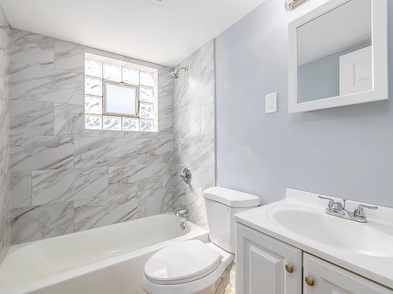306 Wilson Ave #G — Photo 11