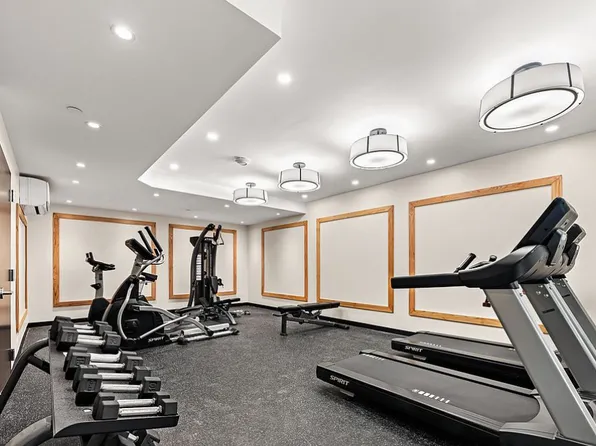 39 Lenox Road image 11 of 21