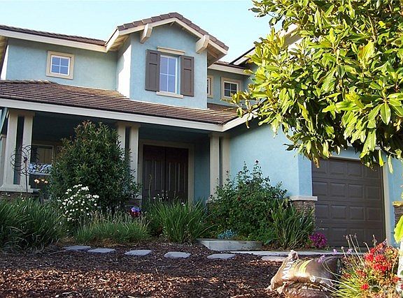4th image of 41877 Dahlias Way