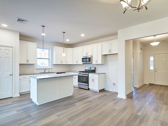 Laurel Kitchen Dining Room