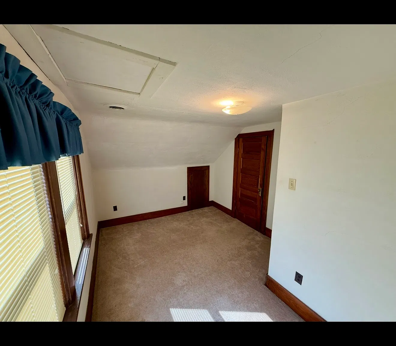 2 bed, $1,250 — Photo 4