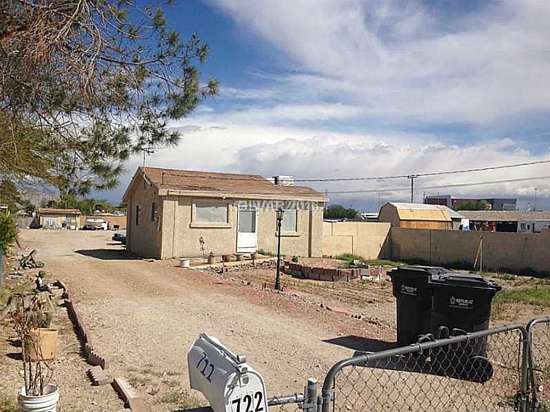1st image of 722 N Tonopah Dr
