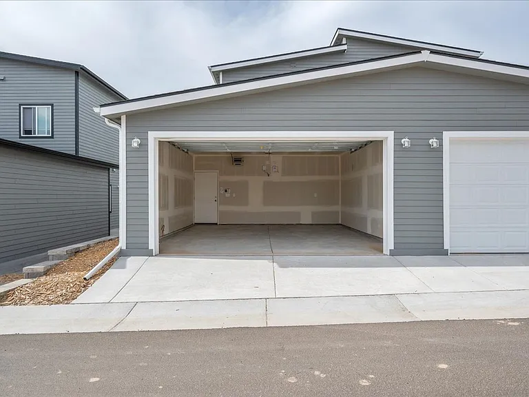 1724 Richard Martin Dr — Photo 25