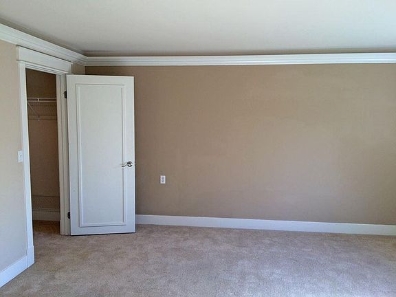 4th image of 1295 140th Pl NE