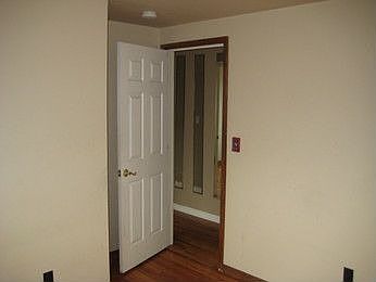 2nd image of 4866 Crestbrook Dr